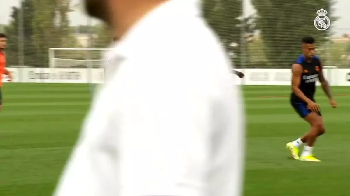 Real Madrid Şampiyonlar Ligi\'nde Sezonu Açmaya Hazırlanıyor