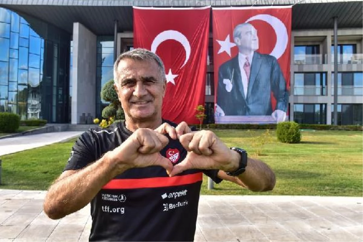 Şenol Güneş eşyalarını toplayarak vedalaştı