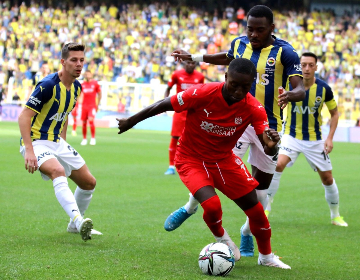 Sivasspor 914 gündür Fenerbahçe\'ye yenilmiyor