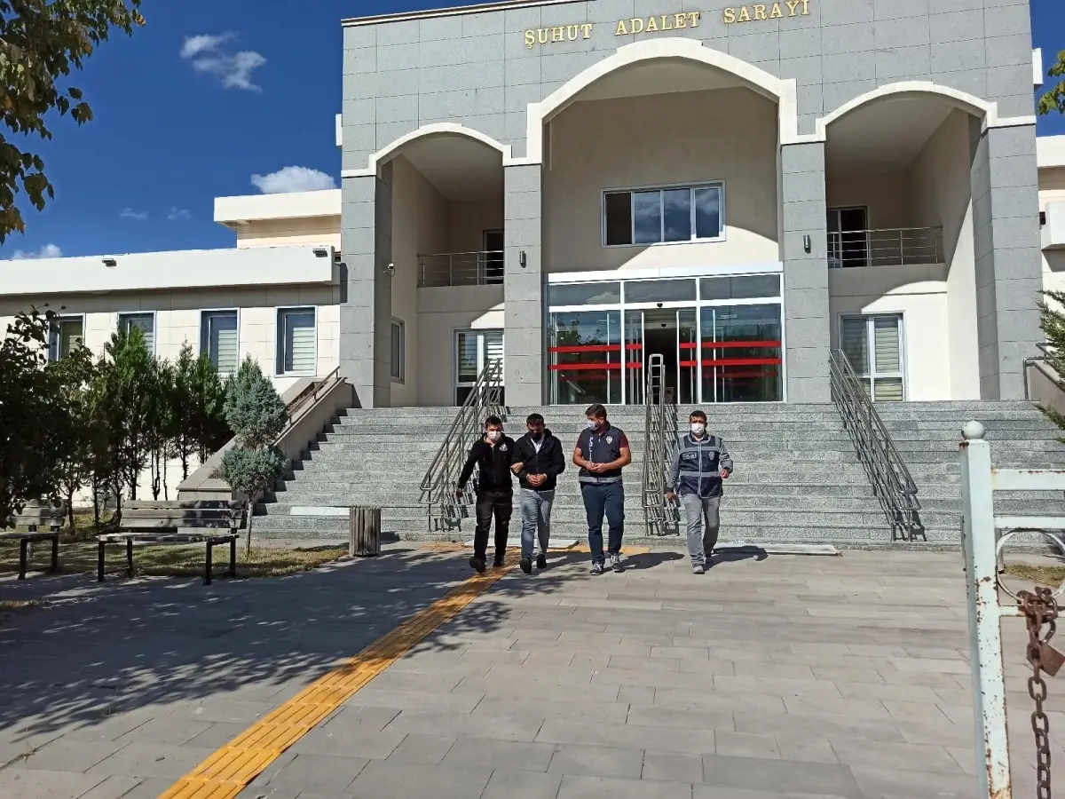 Şuhut\'ta motosiklet çaldı, Uşak\'ta yakalandı