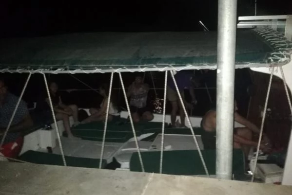 Manavgat'ta bir teknede İran uyruklu 13 düzensiz göçmen yakalandı