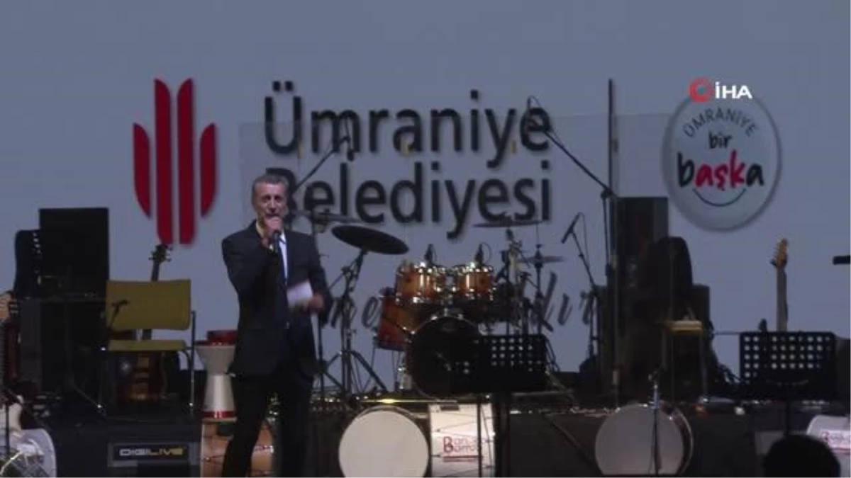 Ümraniye\'de Yaz Festivali Hande Yener ve Demet Akalın konserleryle son buldu