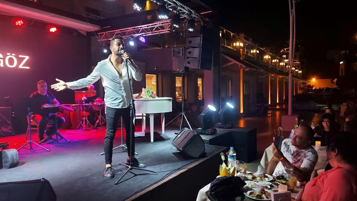 Umut Açıkgöz Azka sahnesini salladı