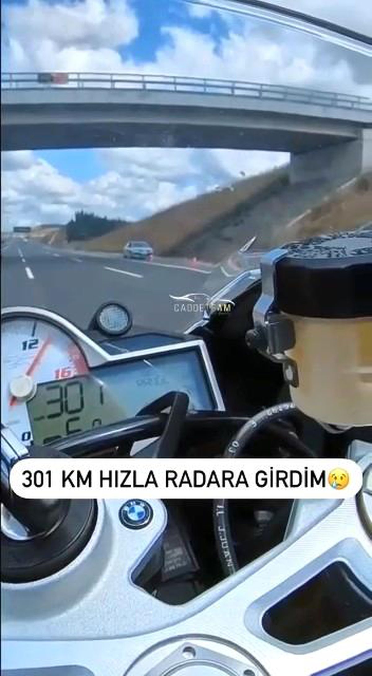 301 km hızla radara yakalanınca bin 339 TL ceza yedi