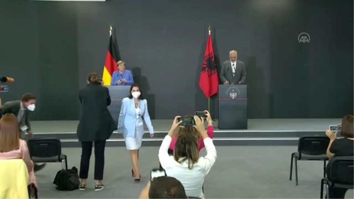 Son Dakika | Almanya Başbakanı Merkel, Arnavutluk\'u ziyaret etti