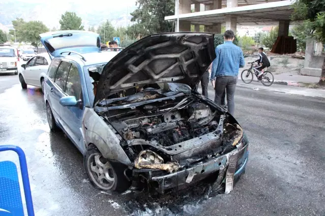 amasya da seyir halindeki otomobil alev alev yandi