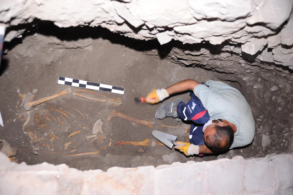 Artvin Gevhernik Kalesi\'ndeki arkeolojik kazı tarihe ışık tutacak