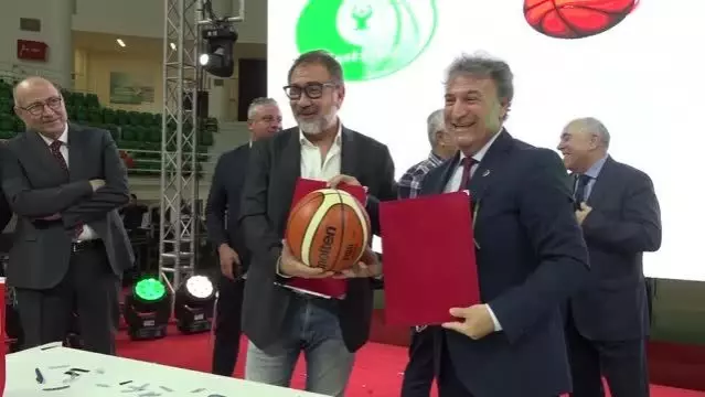 Bornova Belediyespor, Türkiye Basketbol 1. Ligi'nde Bornova Belediyespor Karşıyaka ismiyle mücadele edecek