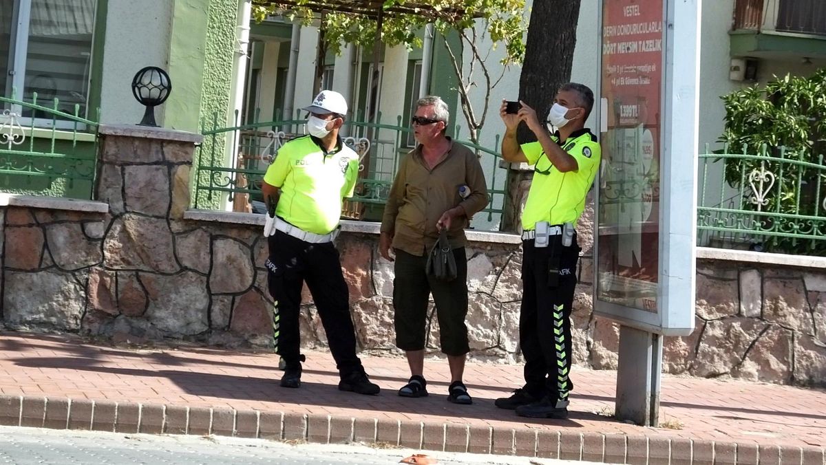 Burhaniye\'de trafikte ışık ihlaline geçit yok