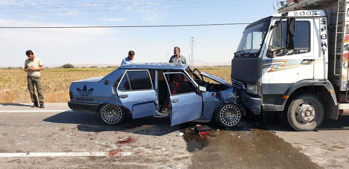 Son dakika haber... Hatalı sollama kazaya neden oldu: 8 yaralı