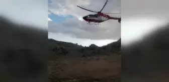 Kayalıklardan düşen çoban helikopterle kurtarıldı