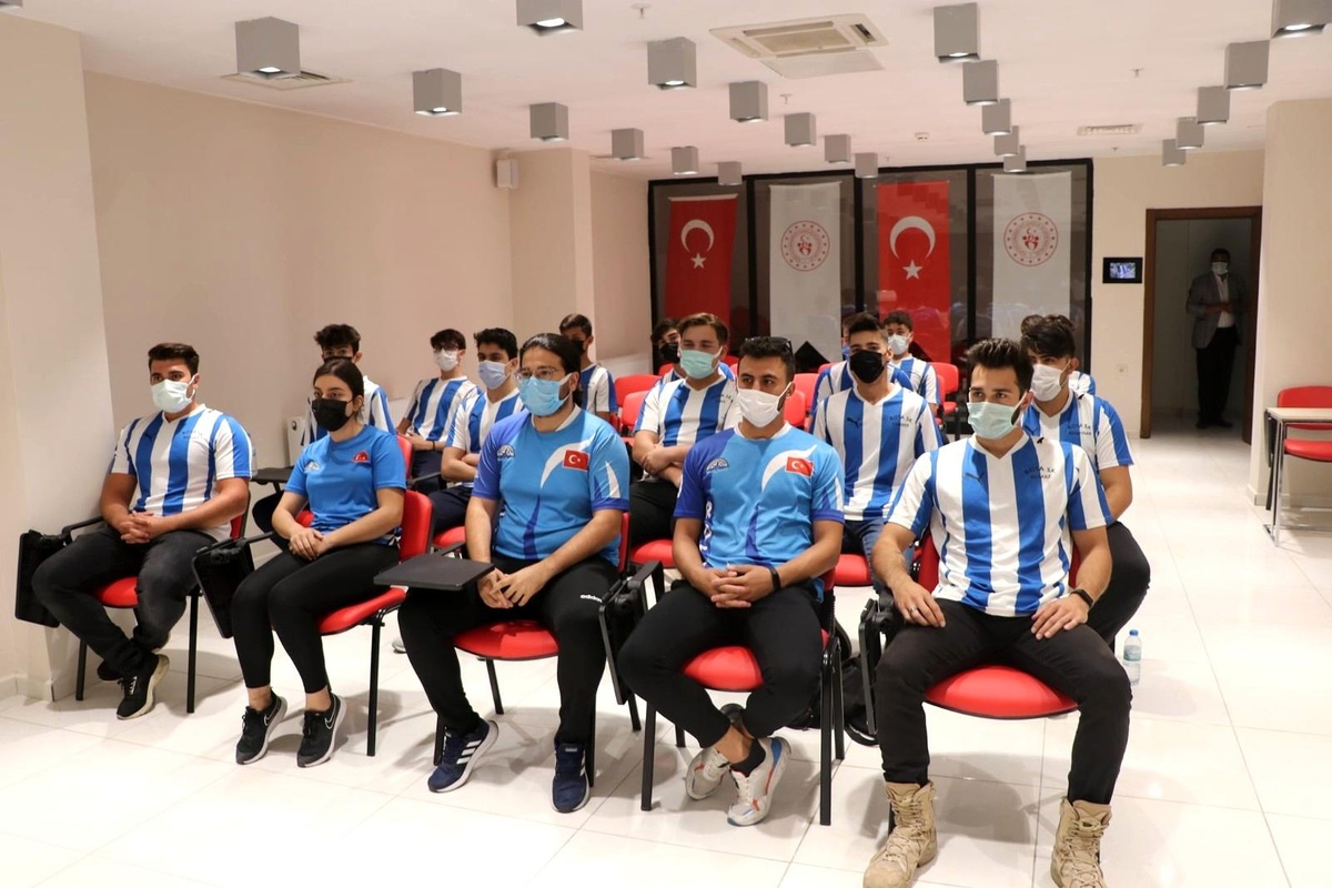 Sutopu oyuncularından Kabakcı\'ya ziyaret