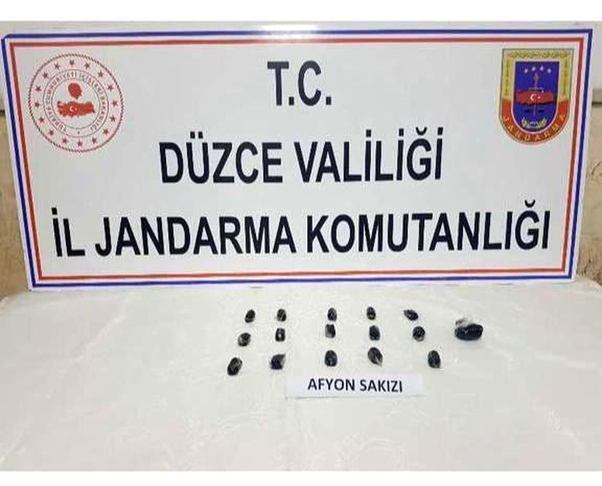 Uyuşturucu taciri yolculuk yaptığı otobüste yakalandı