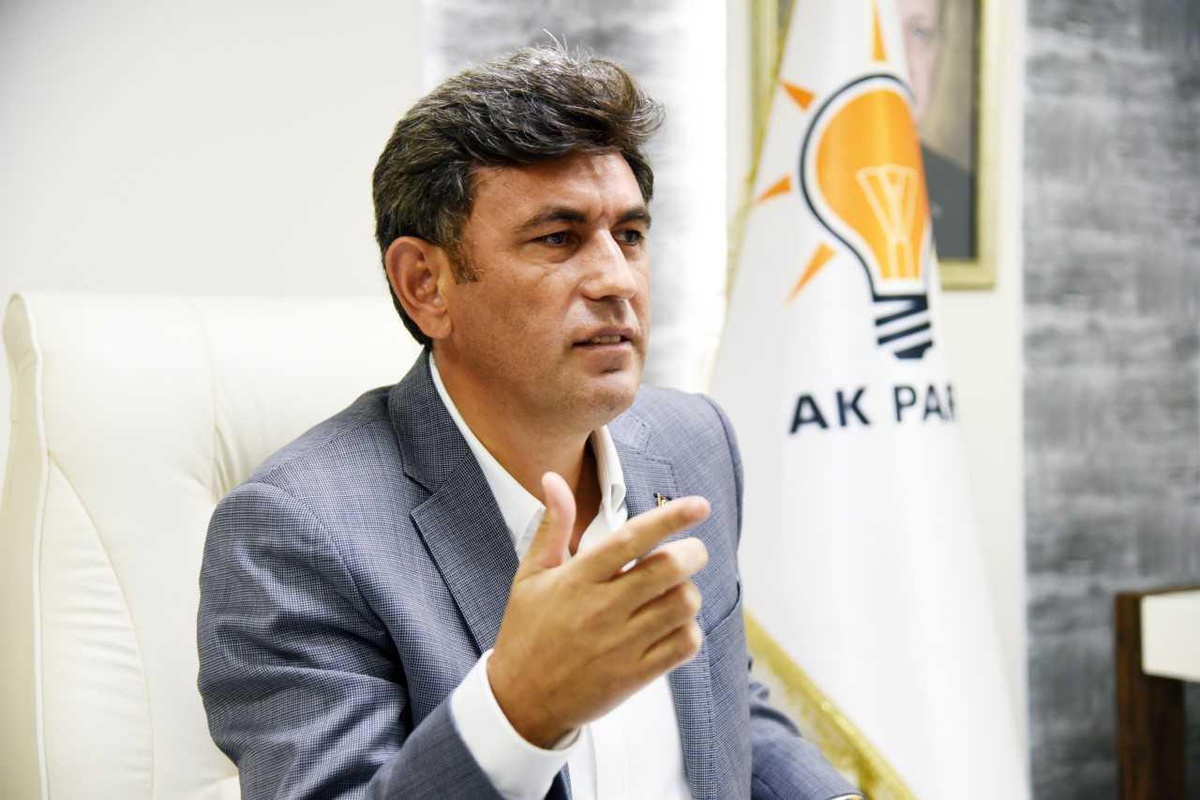 AK Parti\'li Çalışkan\'dan kaynak suyunun sağlıksız koşullarda satıldığı iddiasıyla ilgili suç duyurusu