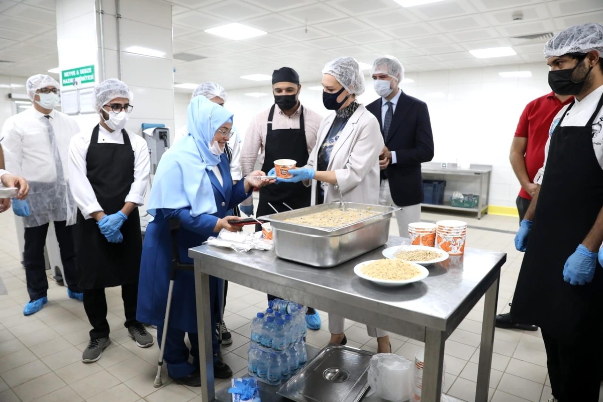 DEÜ\'de kazanlar birlik ve berberlik için kaynadı