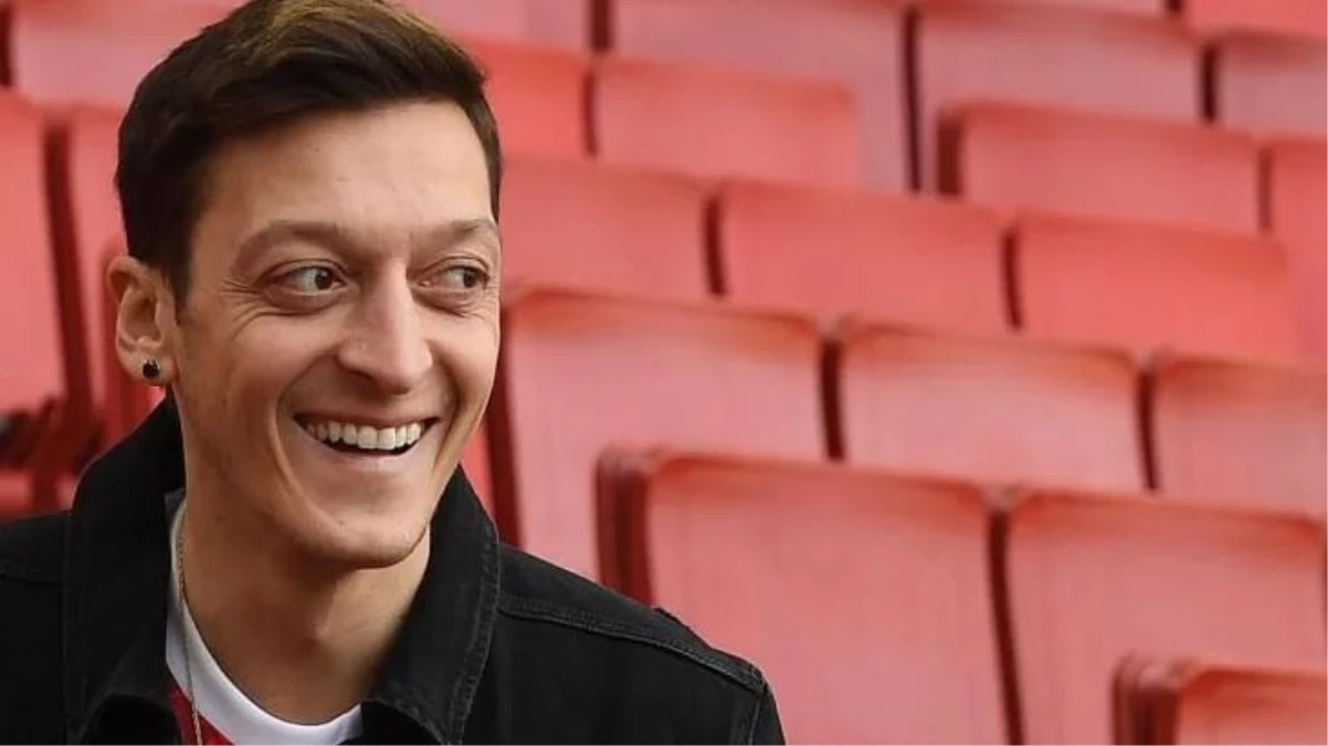 Sarı-Lacivertliler\'in yıldızı Mesut Özil, Amerika\'dan aldığı teklifler hakkında konuştu