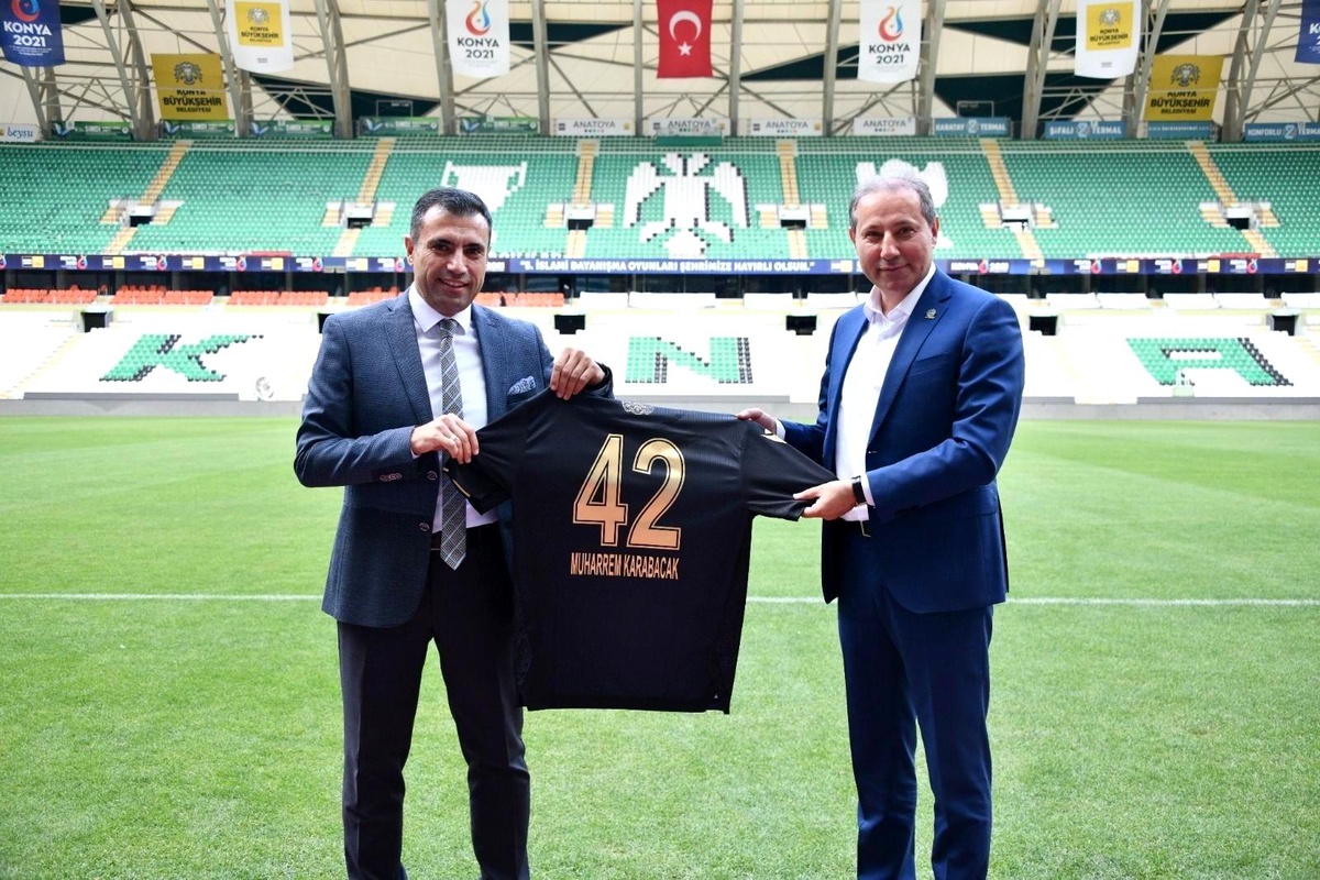 Karabacak: "Konyasporumuzun 100. yılında da yanında ve destekçisiyiz"