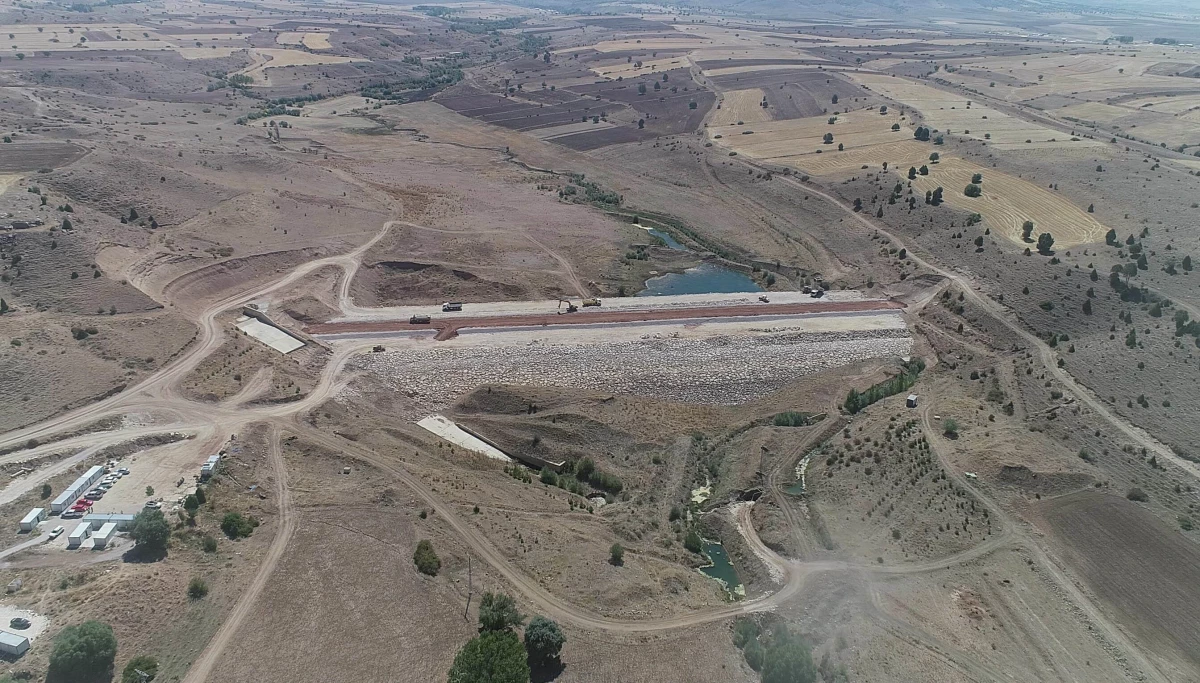 Kayseri Pınarbaşı Karamanlı Barajı\'nda çalışmalar devam ediyor