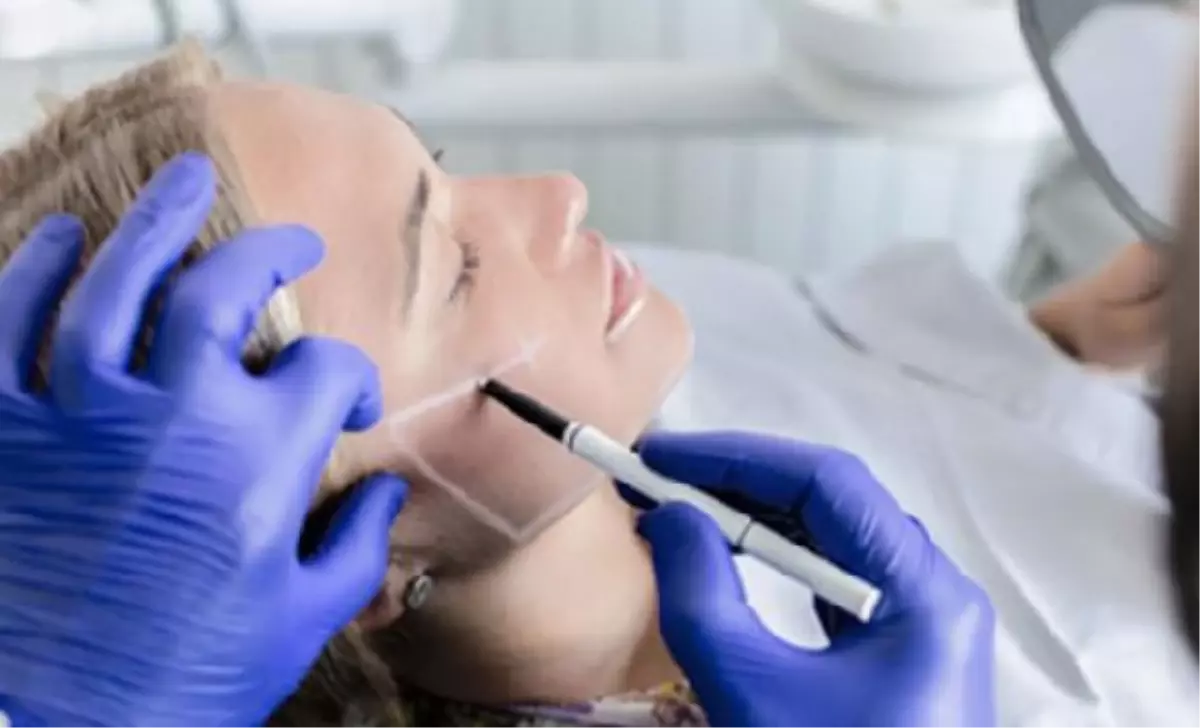 Sosyal medyada oluşan \'güzellik\' algısı estetiğe talebi artırıyor