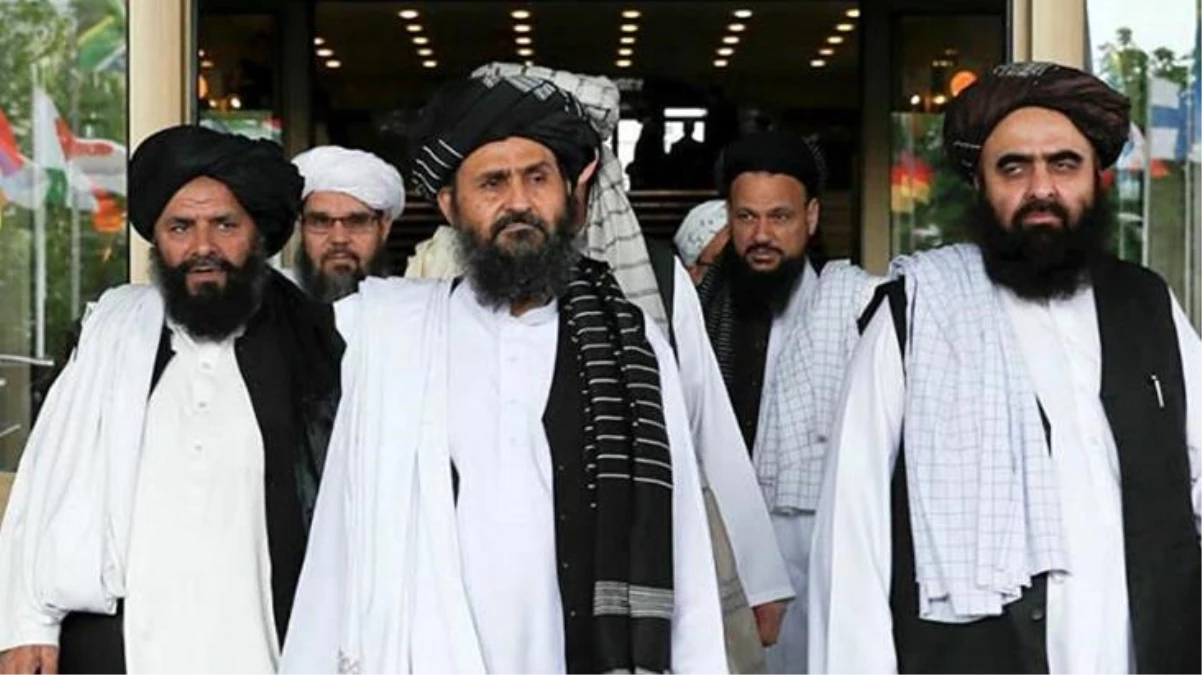 Taliban\'ın kurduğu geçici hükümette ilk kriz patlak verdi! Başbakan ve bakan birbirine girdi