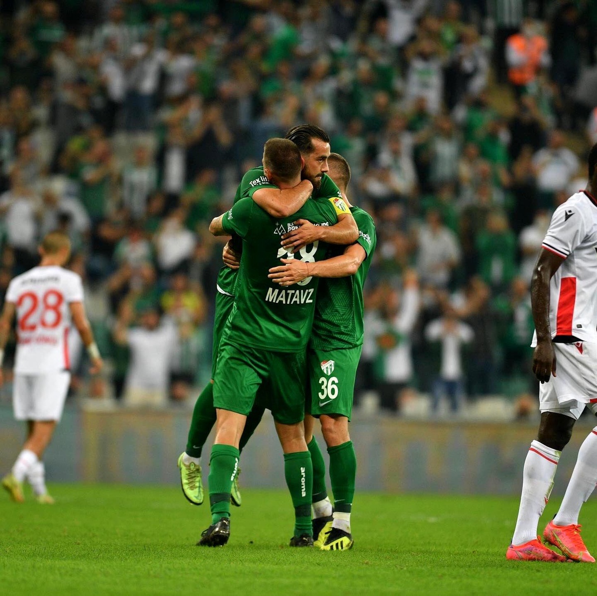 TFF 1. Lig: Bursaspor: 1 Yılport Samsunspor: 1 (İlk yarı sonucu)