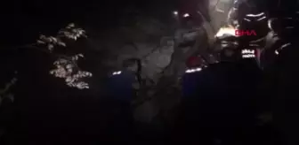 Uçurumdan yuvarlanan turist yaralı olarak kurtarıldı