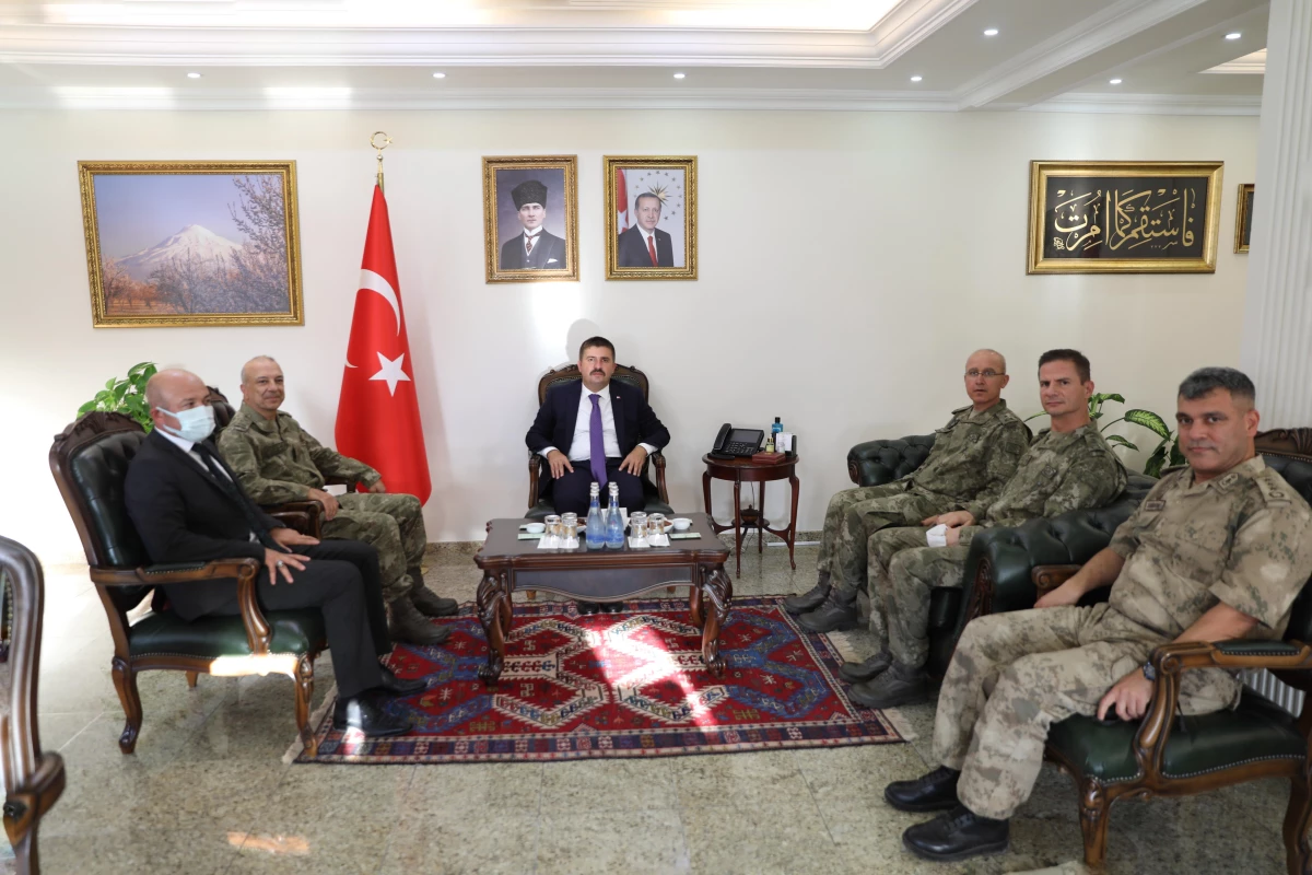 3. Ordu Komutanı Korgeneral Türkgenci, Iğdır Valiliğini ziyaret etti
