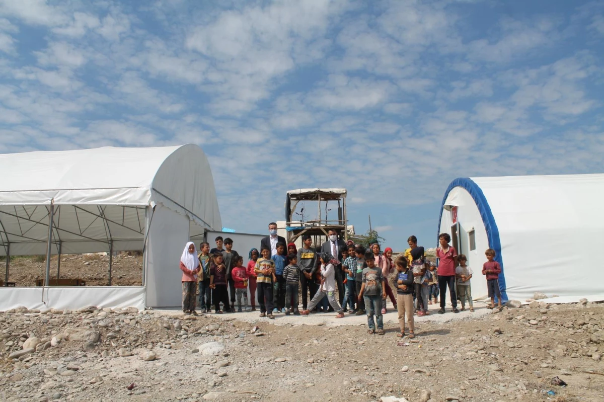 Amasya\'da tarım işçilerinin çocukları için çadırkentte Kur\'an kursu açıldı