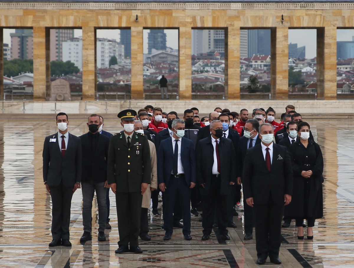 Hacettepe Spor Kulübü, Anıtkabir\'i ziyaret etti
