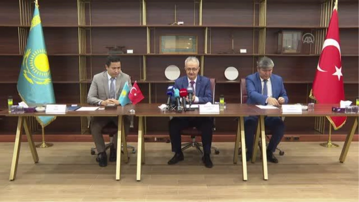 Son Dakika | Kazakistan Bağımsızlığı\'nın 30. Yılı Hatıra Parası İstanbul\'da tanıtıldı
