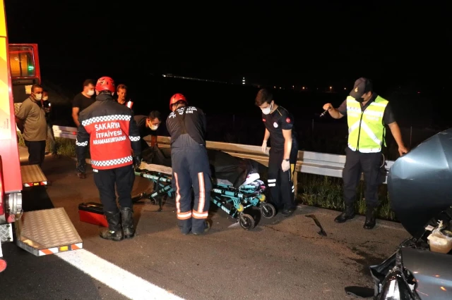 İçinde Katarlı öğrenciler vardı! tıra ok gibi saplanan otomobildeki 1 kişi öldü, 2 kişi yaralandı