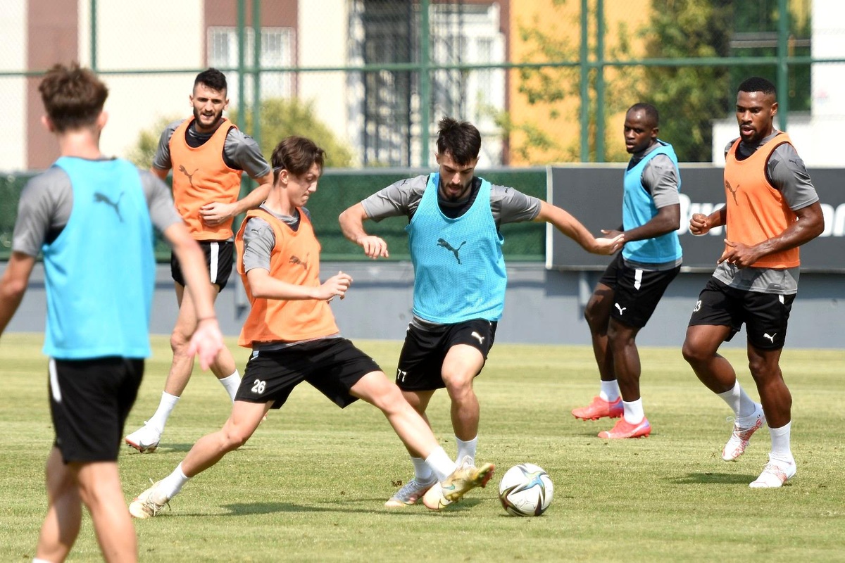 Manisa FK\'da Bandırmaspor hazırlıkları başladı