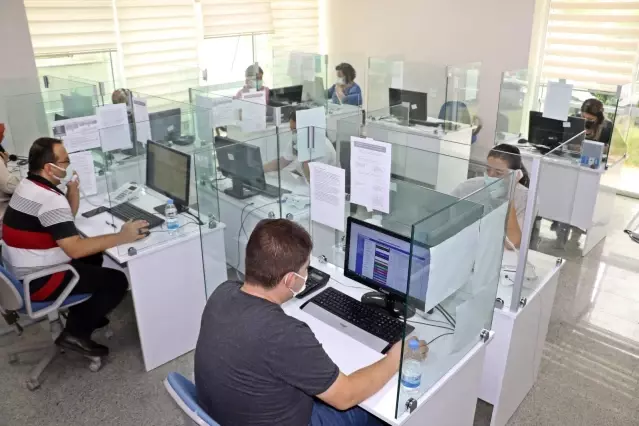 Vatandaşları 'TURKOVAC' aşısı heyecanı sardı Vatandaşları 'TURKOVAC' aşısı heyecanı sardı