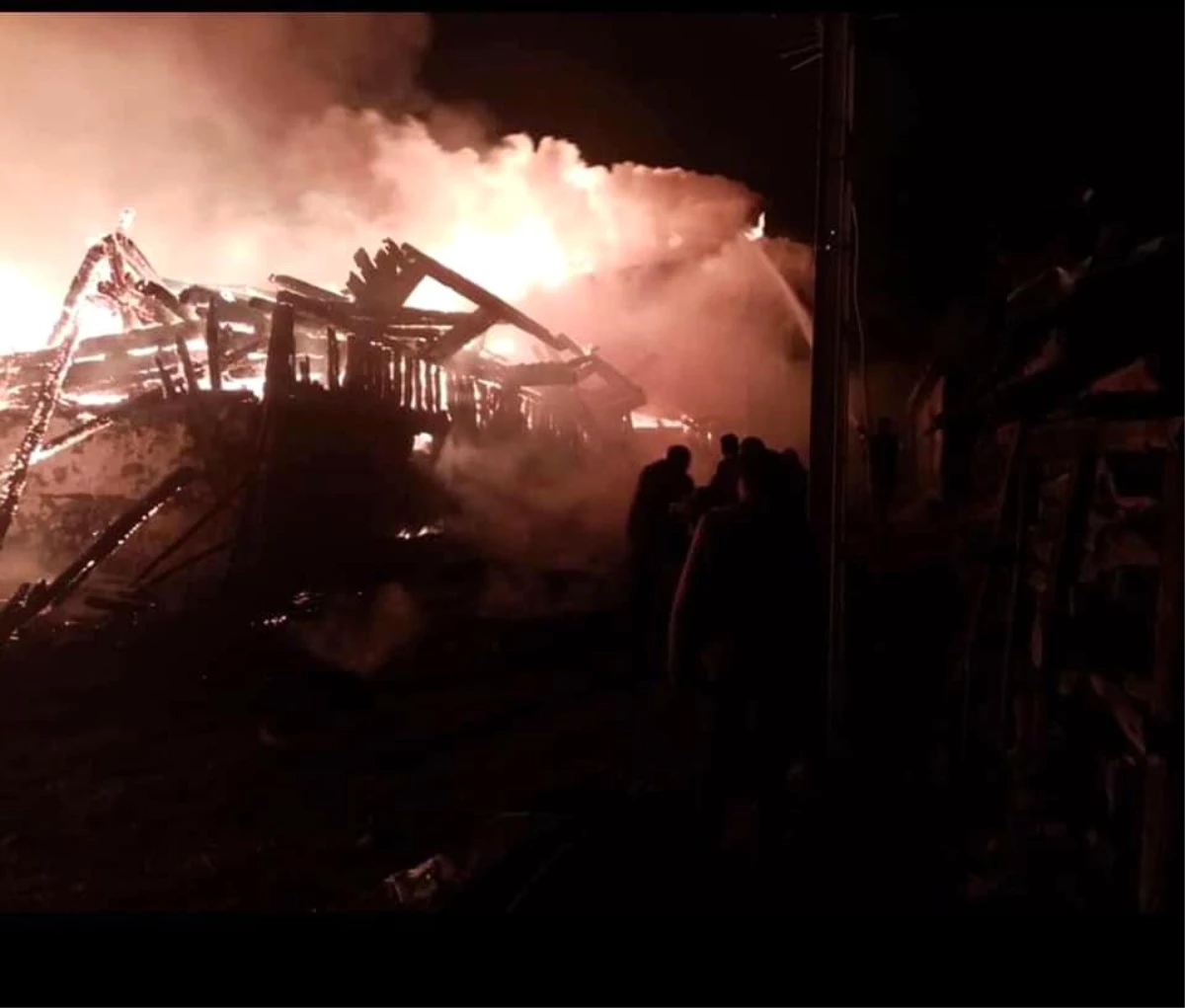 Çamlıdere\'de metruk evde çıkan yangın 7 evi küle döndürdü