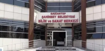 GAZİANTEP - Bilim Sanat Merkezi'ndeki 'Mikroskobik Canlılar Müzesi', öğrencilerin ilgi odağı oldu