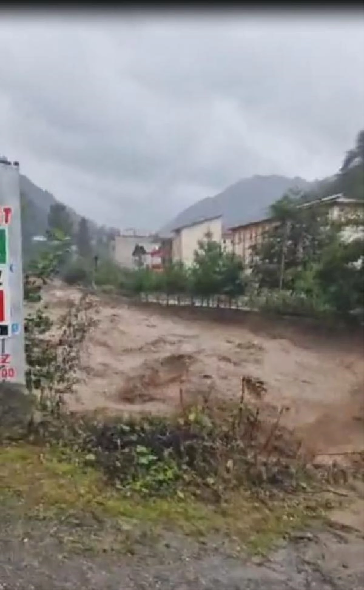 Giresun\'da sağanak; 1 köyde eğitime ara verildi