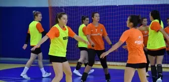 Konyaaltı Belediyespor, Hentbol Kadınlar Süper Ligi'nde 2'de 2 peşinde