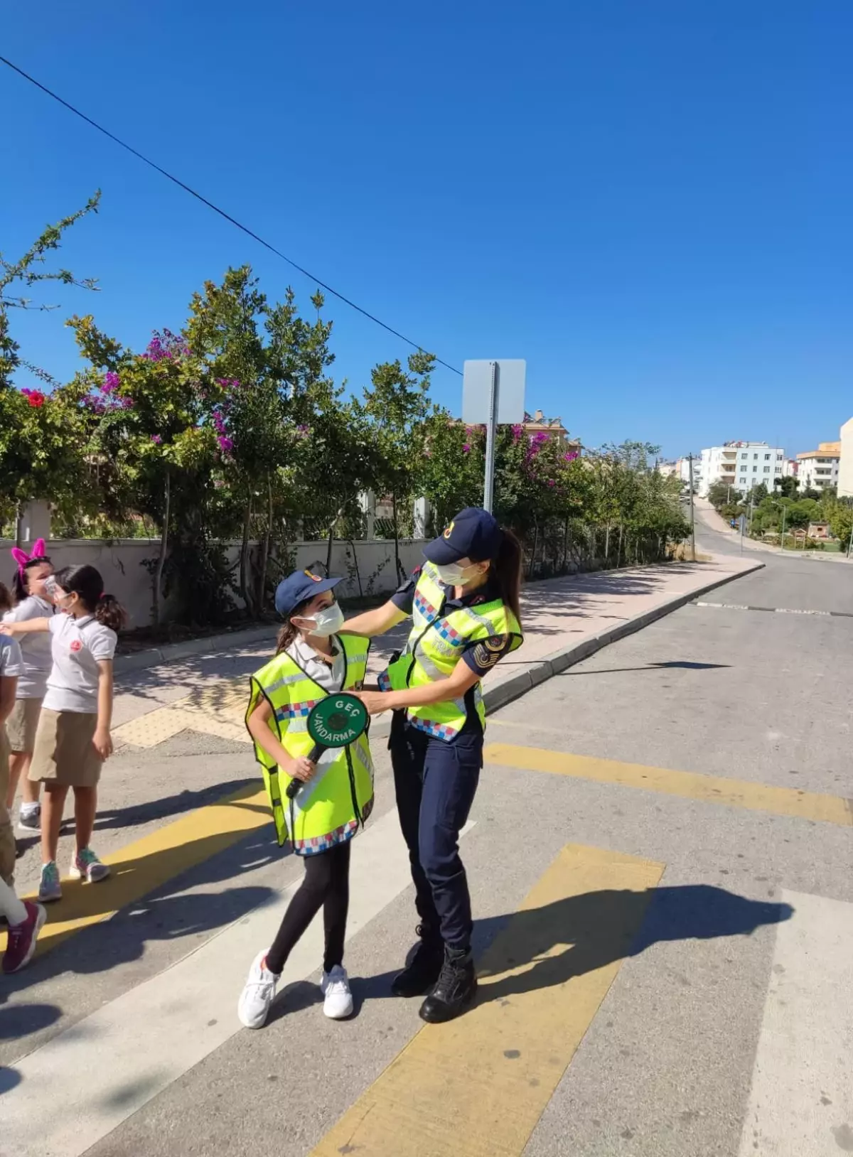Son dakika haber | Mersin\'de jandarma, sürücülere yaya önceliği uygulamasını anlattı