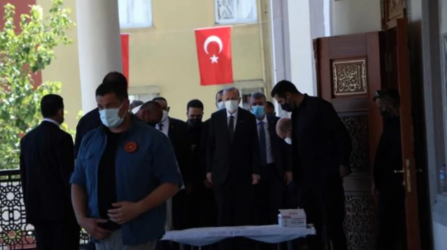 Mersin Valiliği, Cumhurbaşkanı Erdoğan'ın ziyareti sırasında Polislerin şarjörleri toplandı iddialarını yalanladı