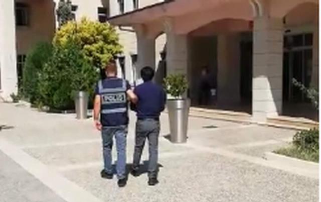 Musa Orhan'ın duruşmasına avukat cübbesiyle girmeye çalışan kişi, polislerin dikkati sayesinde yakalandı