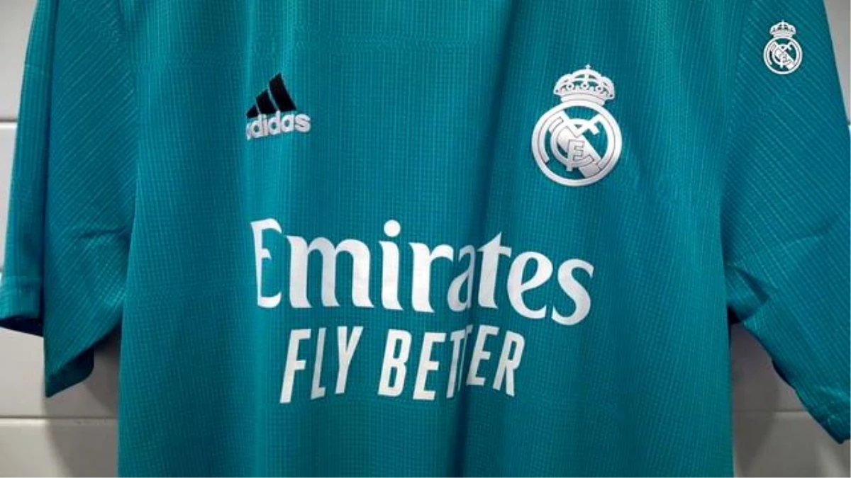 Real Madrid ve Adidas 2021-22 Sezonunun Üçüncü Formasını Tanıttı