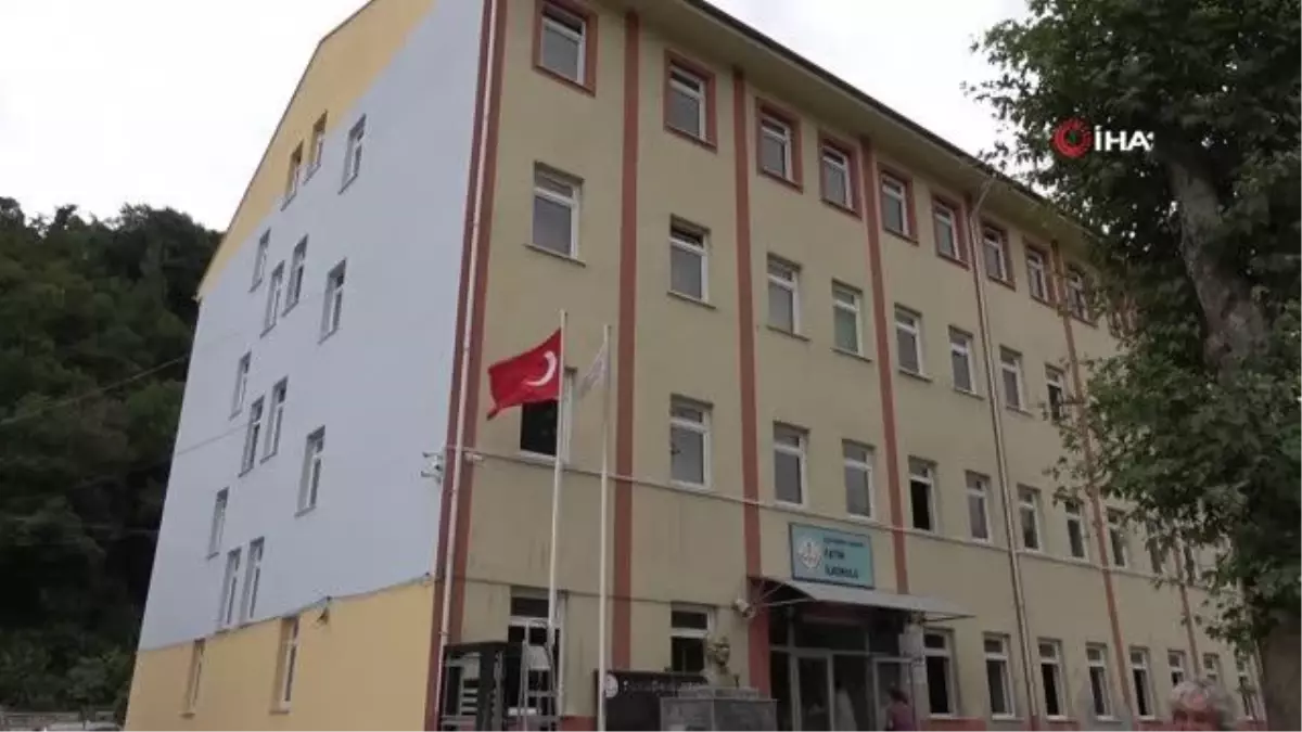 Son dakika haberleri | Selin vurduğu Bozkurt\'ta okullar eğitim öğretime hazırlanıyor