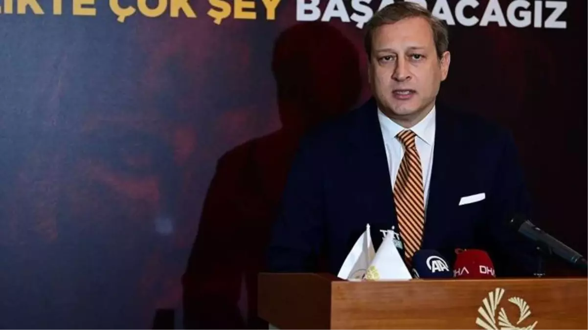 Son Dakika: Galatasaray\'ın yeni forma göğüs ve sırt sponsoru ARTI Seyahat Acentesi oldu! Aslan, 5 yıl için 250 milyon TL alacak