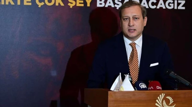 Son Dakika: Galatasaray'ın yeni forma göğüs ve sırt sponsoru ARTI Seyahat Acentesi oldu! Aslan, 5 yıl için 250 milyon TL alacak