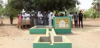 Togo'ya temiz su kuyusu hayrıSimavlı hayırseverler Togo'da 'Ece Sultan Simav ' adıyla su kuyusu açtırdı