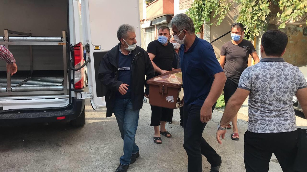 Zonguldak\'ta boşanma aşamasındaki eşini öldürdüğü iddia edilen şüpheli tutuklandı