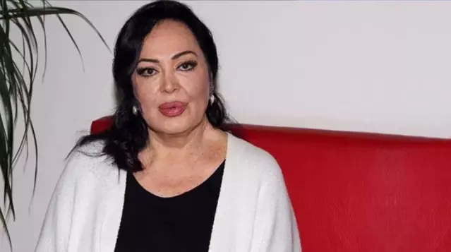 20 kilo vererek estetik yaptıran Türkan Şoray, bambaşka biri oldu 20 kilo vererek estetik yaptıran Türkan Şoray, bambaşka biri oldu