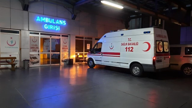 Sünnet düğününde tavuk yiyen 52'si çocuk 110 kişi zehirlendi Sünnet düğününde tavuk yiyen 52'si çocuk 110 kişi zehirlendi