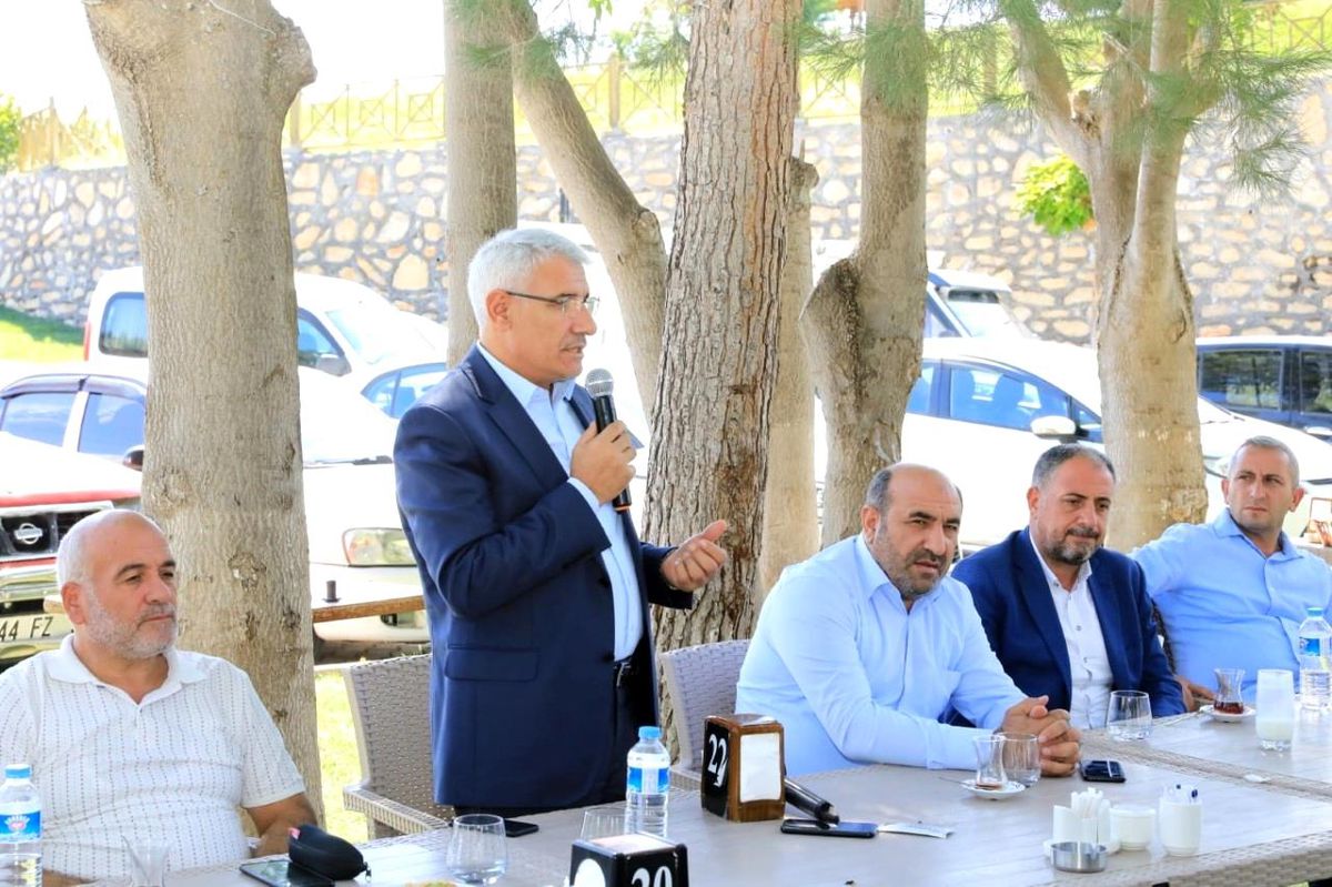 Son dakika haberleri: AK Parti mahalle başkanları, Battalgazi\'deki yatırımları inceledi