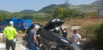 Bilecik'te devrilen otomobildeki 5 kişi yaralandı